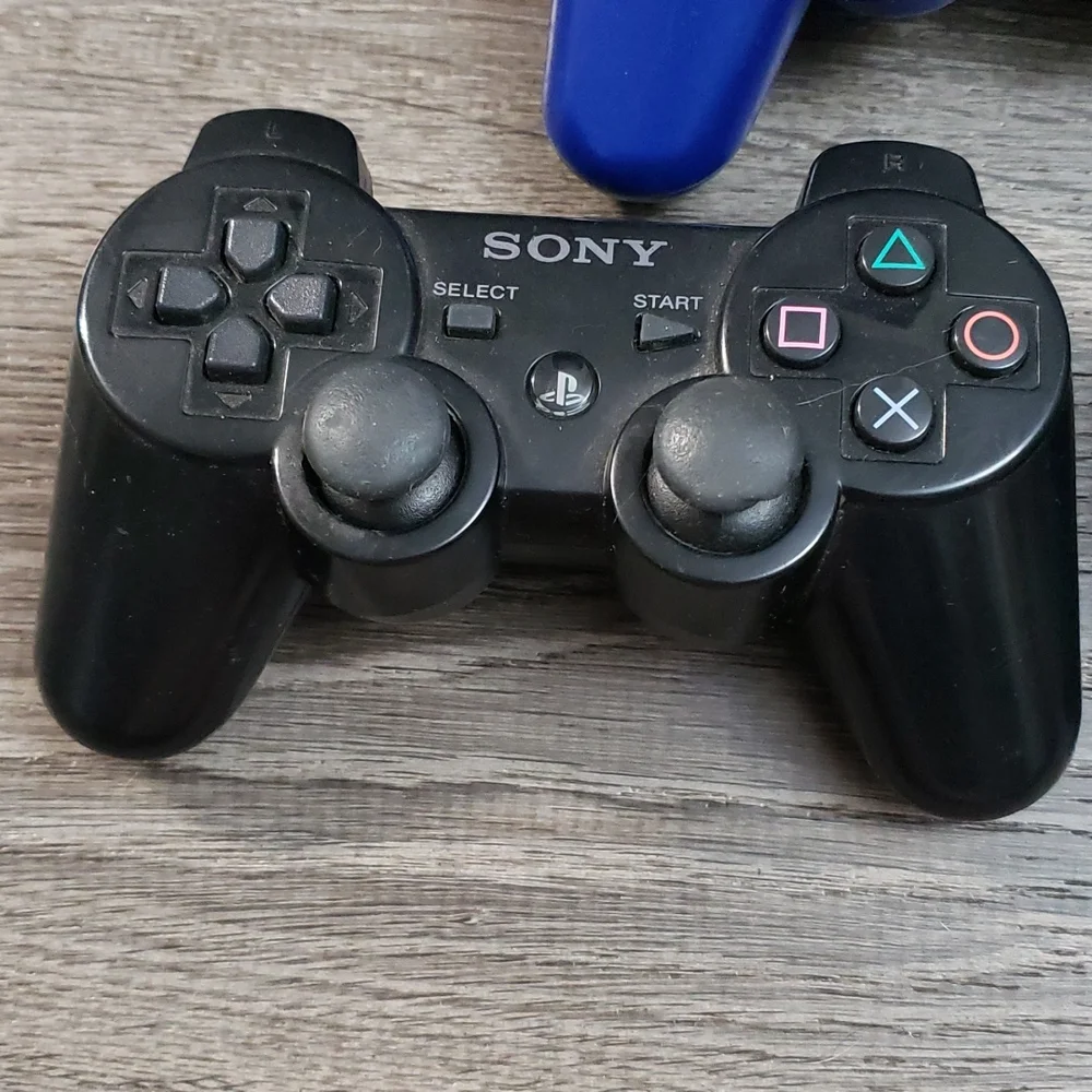 PLAYSTATION 3 BUNDLE (no system included)